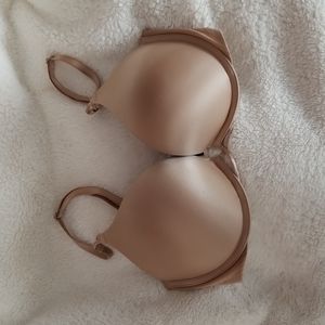 Victoria's Secret Bombshell plunge push up bra 32D
